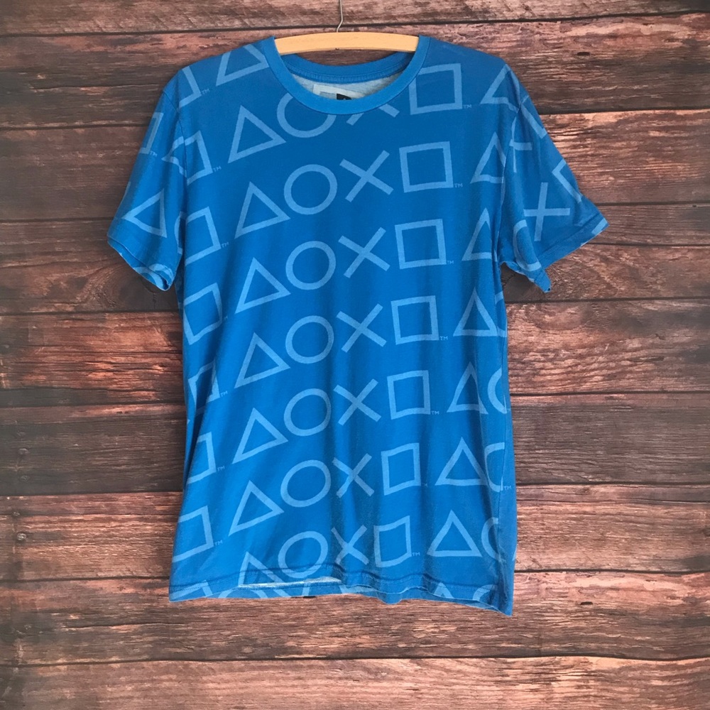 Play station size M men’s Light Blue T shirt